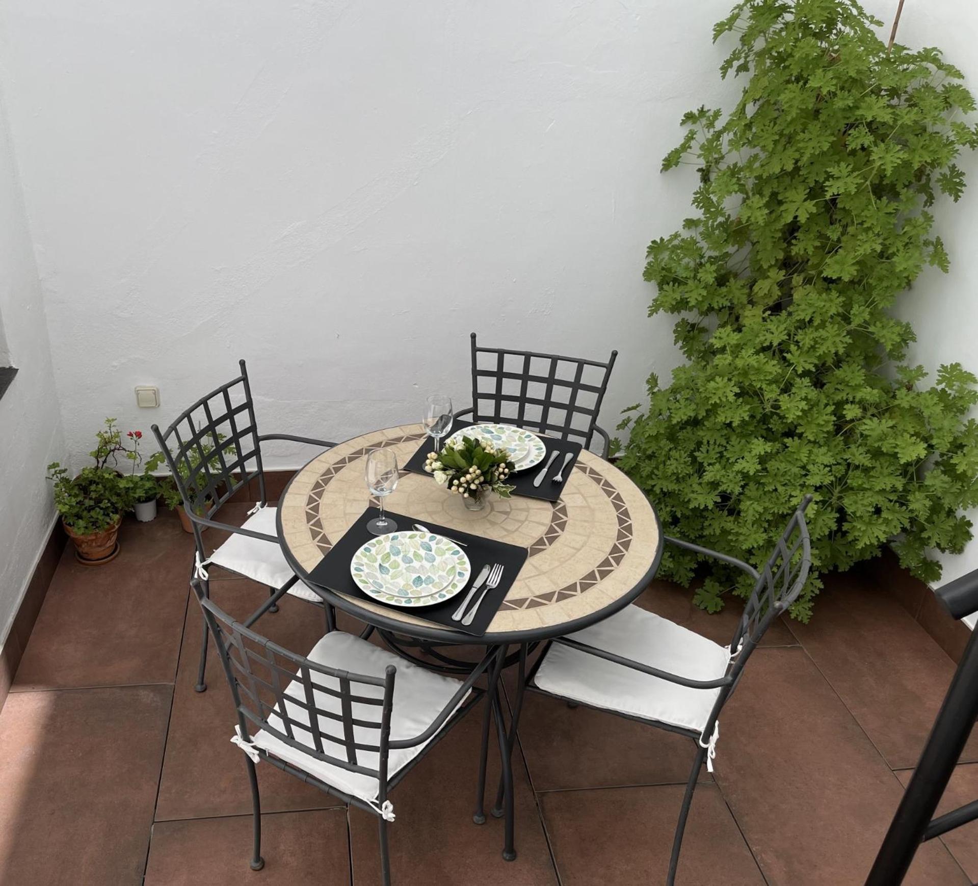Apartamentos Alfonso XIII Кордоба Екстериор снимка